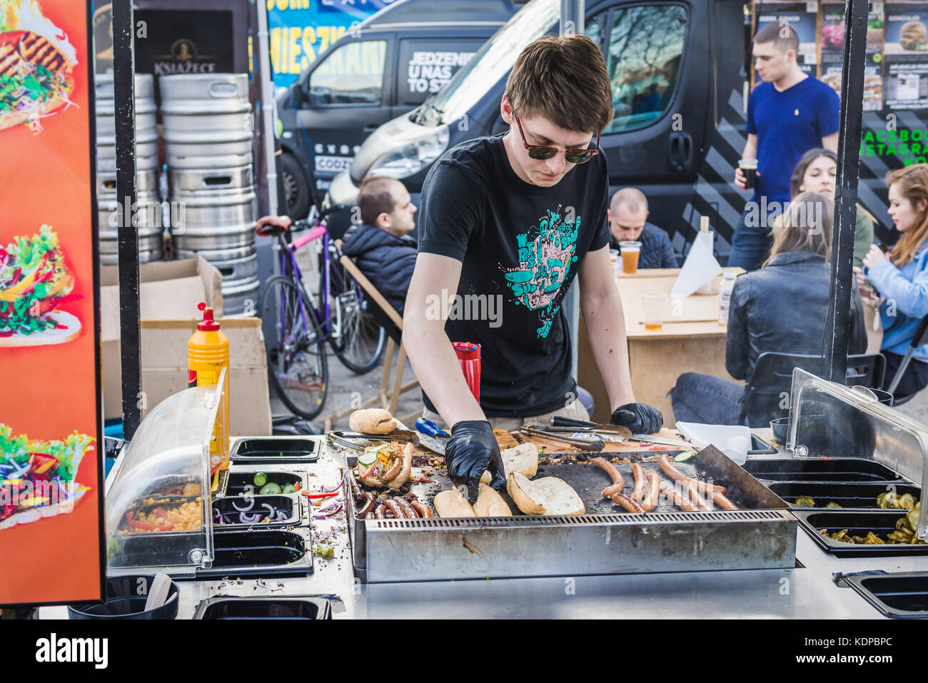 Les hot dogs stall pendant le festival Food Truck à Varsovie, Pologne en 2017 Banque D'Images