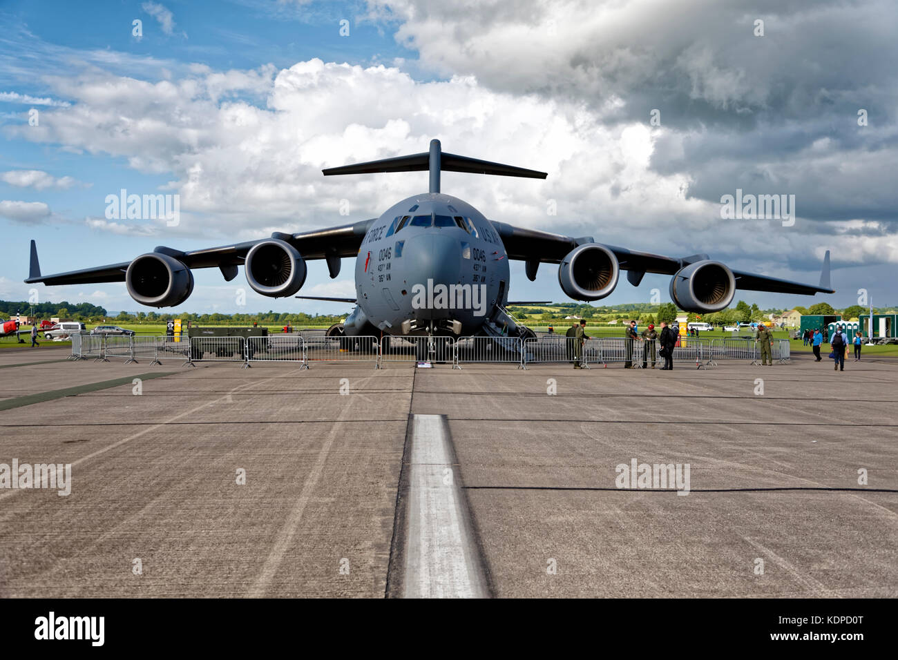 Un Boeing C-17A Globemaster III, 97 -0046, USAF, 315e Escadre de transport aérien, lors de la RNAS Yeovilton Air Day, Somerset, Royaume-Uni, 02 juillet 2016 Banque D'Images Un Boeing C-17A Globemaster III, 97 -0046, USAF, 315e Escadre de transport aérien, lors de la RNAS Yeovilton Air Day, Somerset, Royaume-Uni, 02 juillet 2016 Banque D'Images