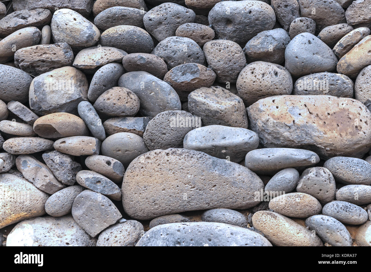 Galets en pierre ponce volcanique bleu gris Photo Stock - Alamy