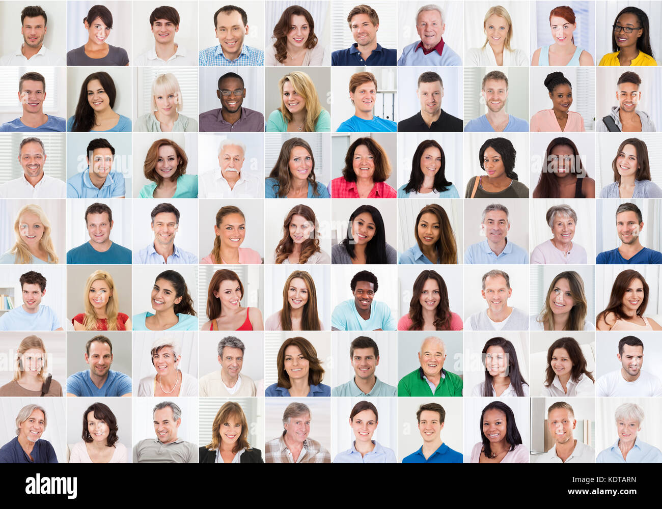 Collage de visages et de portraits de personnes multiethniques souriantes Banque D'Images