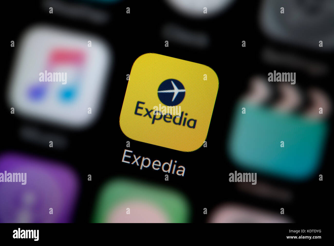 Un gros plan sur le logo représentant l'icône de l'application d'Expedia, comme on le voit sur l'écran d'un téléphone intelligent (usage éditorial uniquement) Banque D'Images