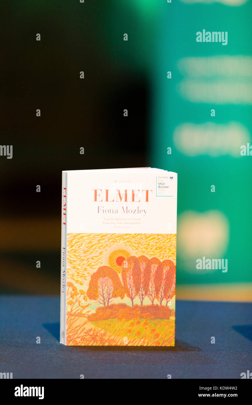 Londres, Royaume-Uni. 16 octobre, 2017. Le roman de Fiona Mozley Elmet, sélectionné pour le Man Booker Prize 2017 pour la fiction. Crédit : Dave Stevenson/Alamy Live News Banque D'Images