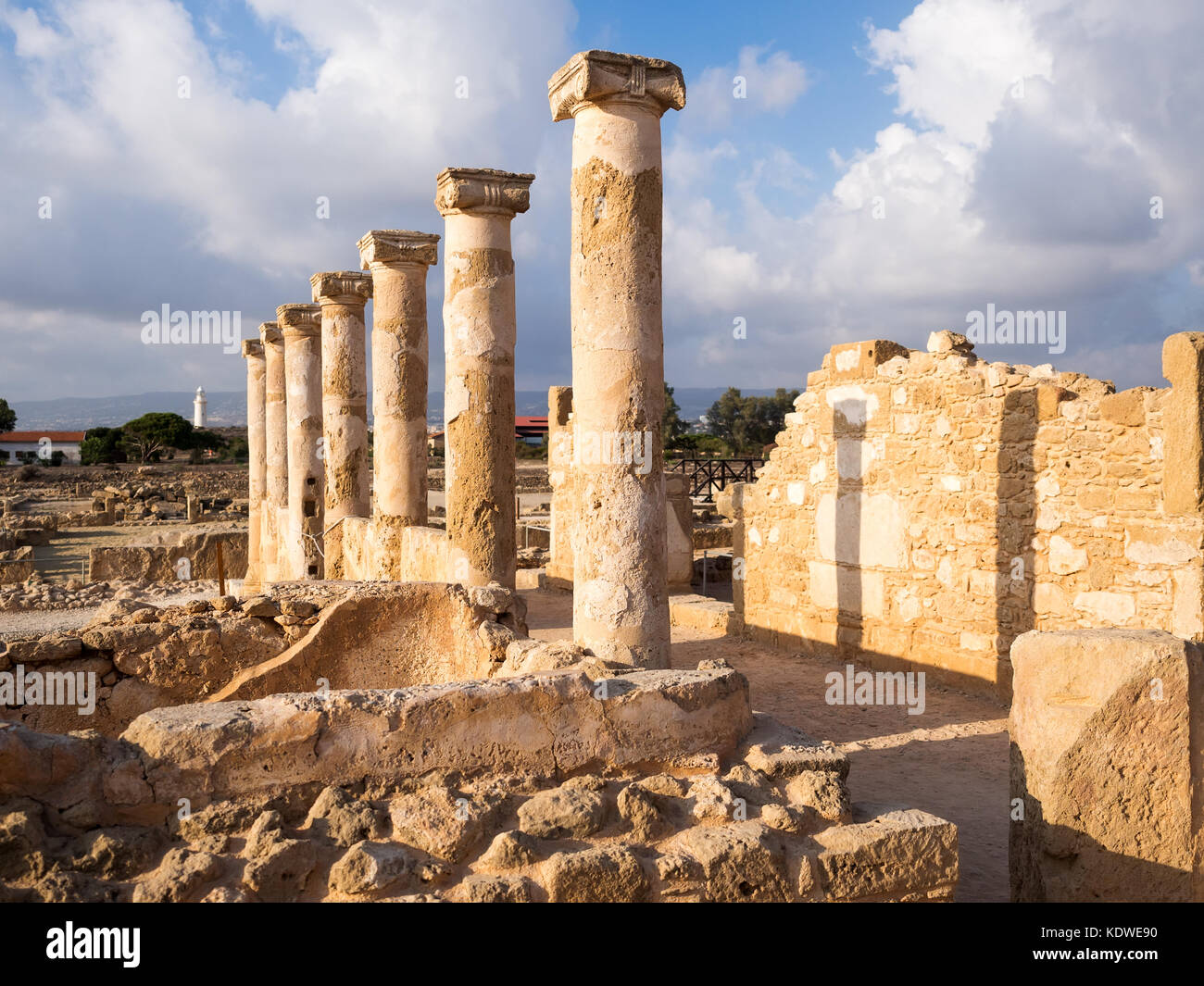 Colonnade antique au parc archéologique de Paphos. Chypre. faible profondeur de champ. Banque D'Images
