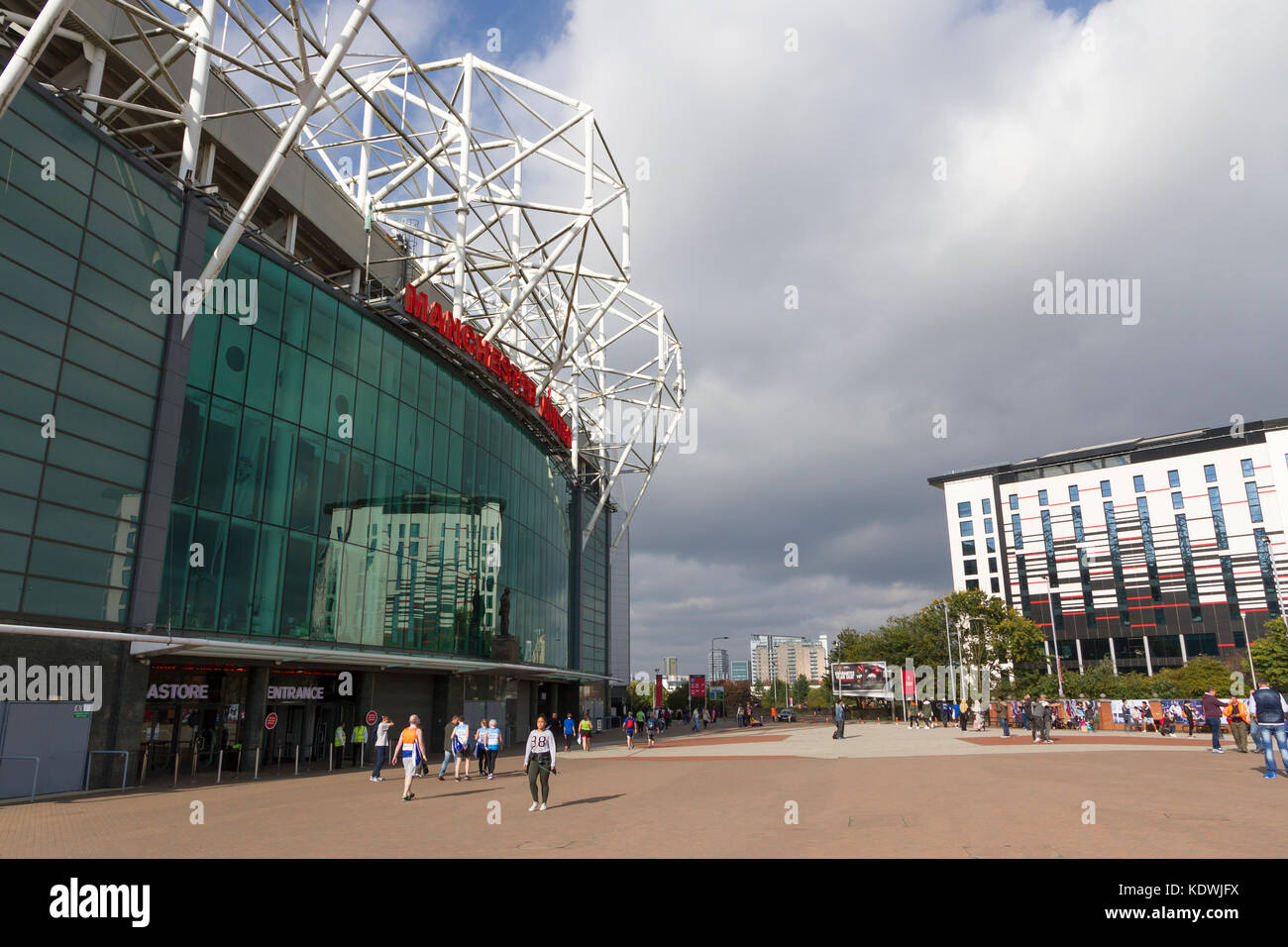 Le stade de football Old Trafford. Maison de Manchester United Football Club Banque D'Images