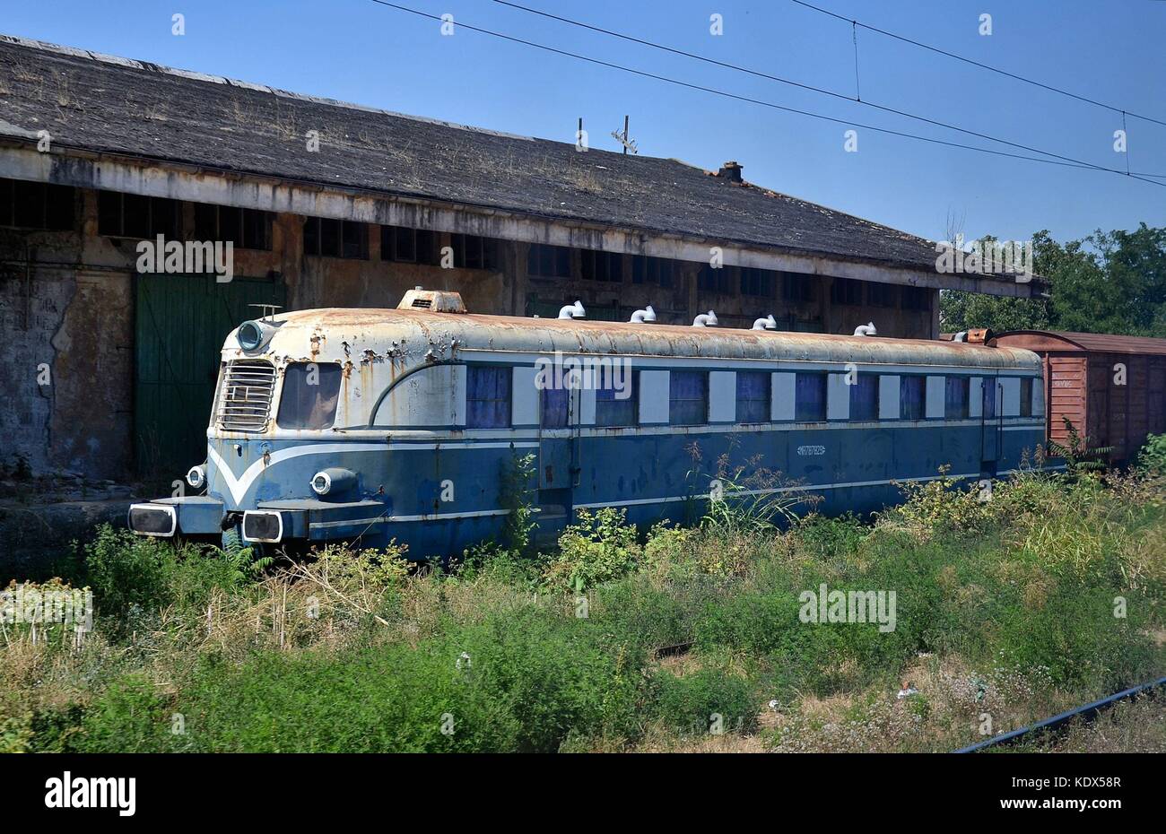Ausrangierter Regionalzug à Caracal, Rumänien Banque D'Images