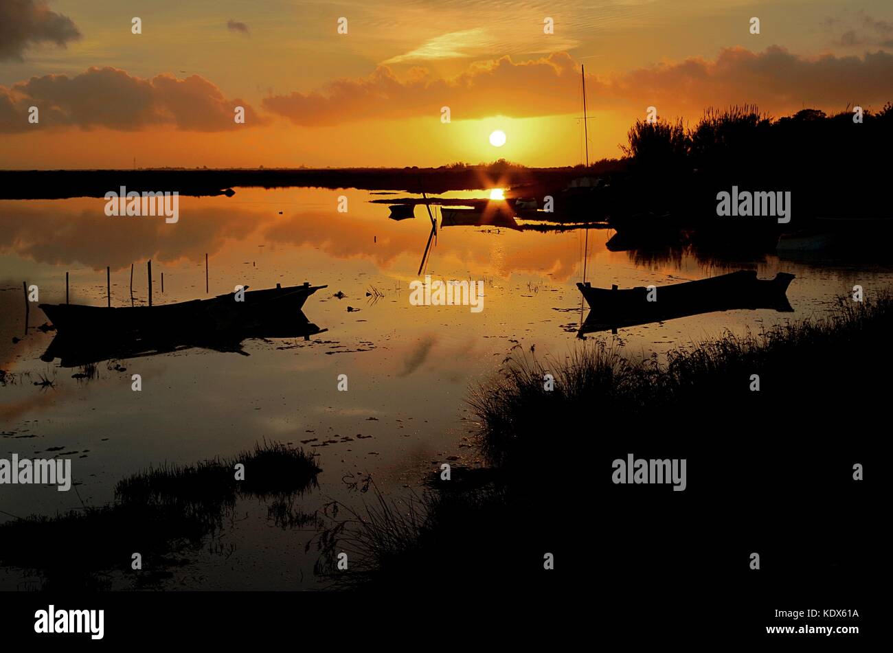 Coucher du soleil à Ria Formosa. Algarve, Portugal Banque D'Images