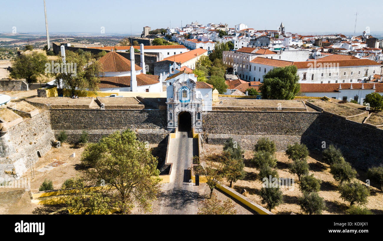 Le cheval porte, Château de Elvas, Alentejo, Portugal Banque D'Images