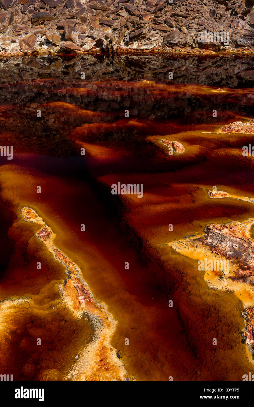 Rio Tinto, le fleuve a été extrait depuis des siècles pour le cuivre,  argent, or et autres minéraux, des Mines de Rio Tinto, province de Huelva,  Andalousie, Espagne Photo Stock - Alamy