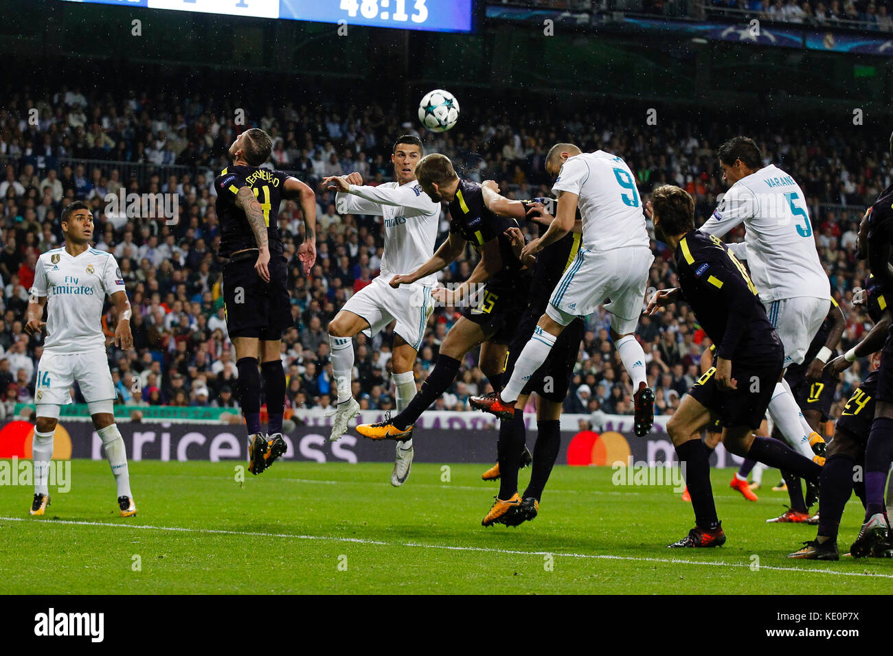 Madrid Espagne 17 Octobre 17 Cristiano Ronaldo Dos Santos 7 Joueur Du Real Madrid Eric Dier 15 Tottenham Hotspur F C S Player La Ligue Des Champions De L Ucl Entre Real Madrid Vs Tottenham