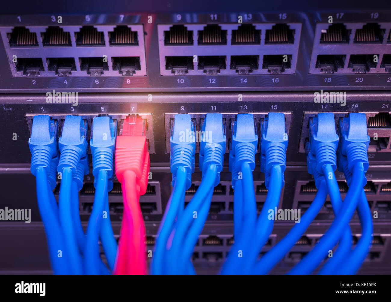 Commutateur réseau et ethernet,Data Center. Banque D'Images