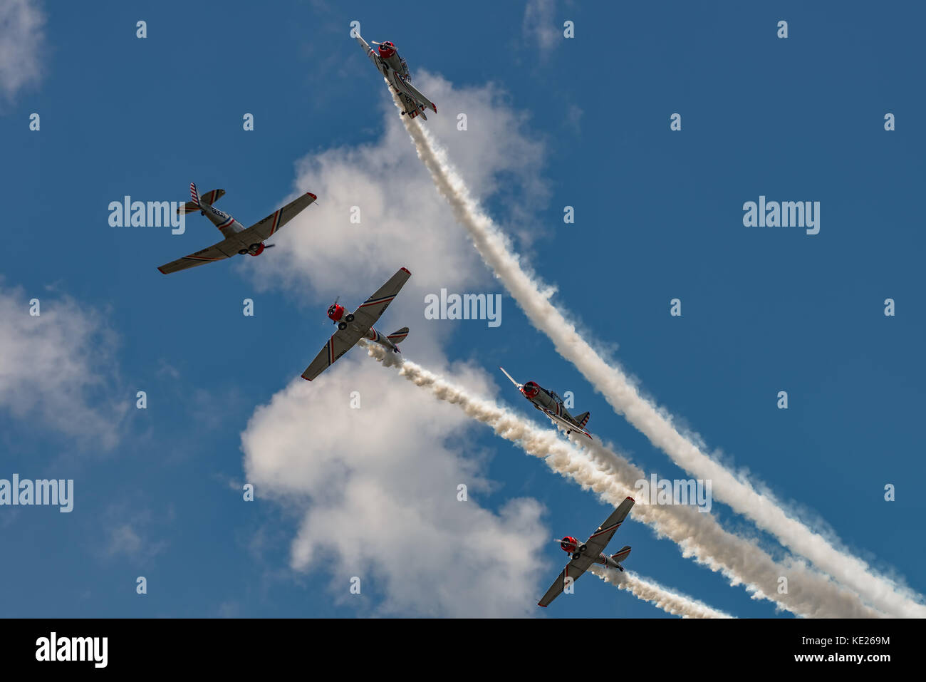 New Windsor, ny - juillet 2, 2017 : l'équipe geico skytypers air show effectuer au new york airshow à Stewart de l'Aéroport int. snj-2 guerre avion Banque D'Images