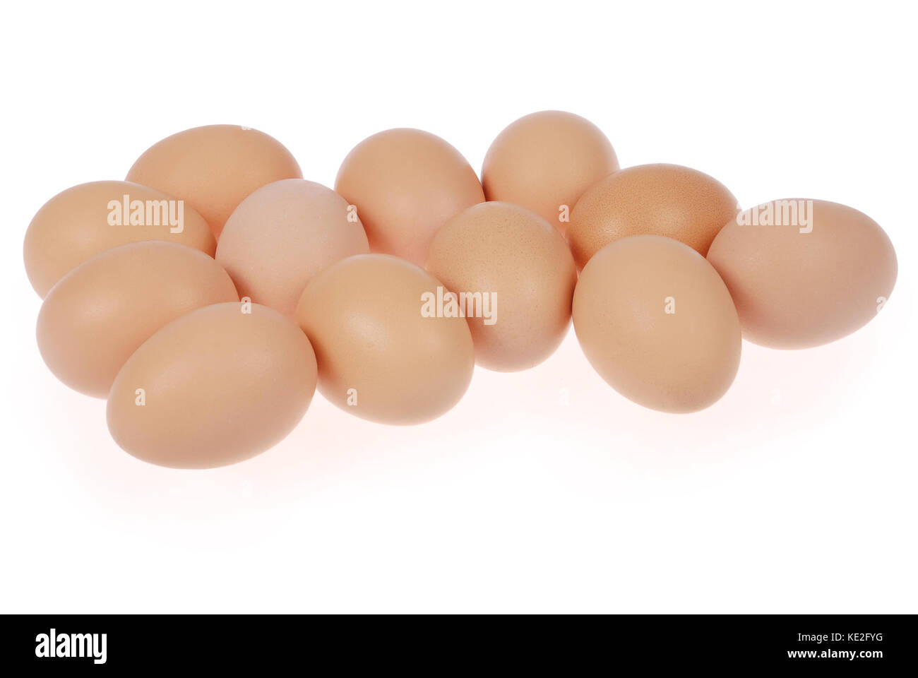 Douze œufs. isolé sur fond blanc. Chemin de coupure à l'intérieur. Banque D'Images