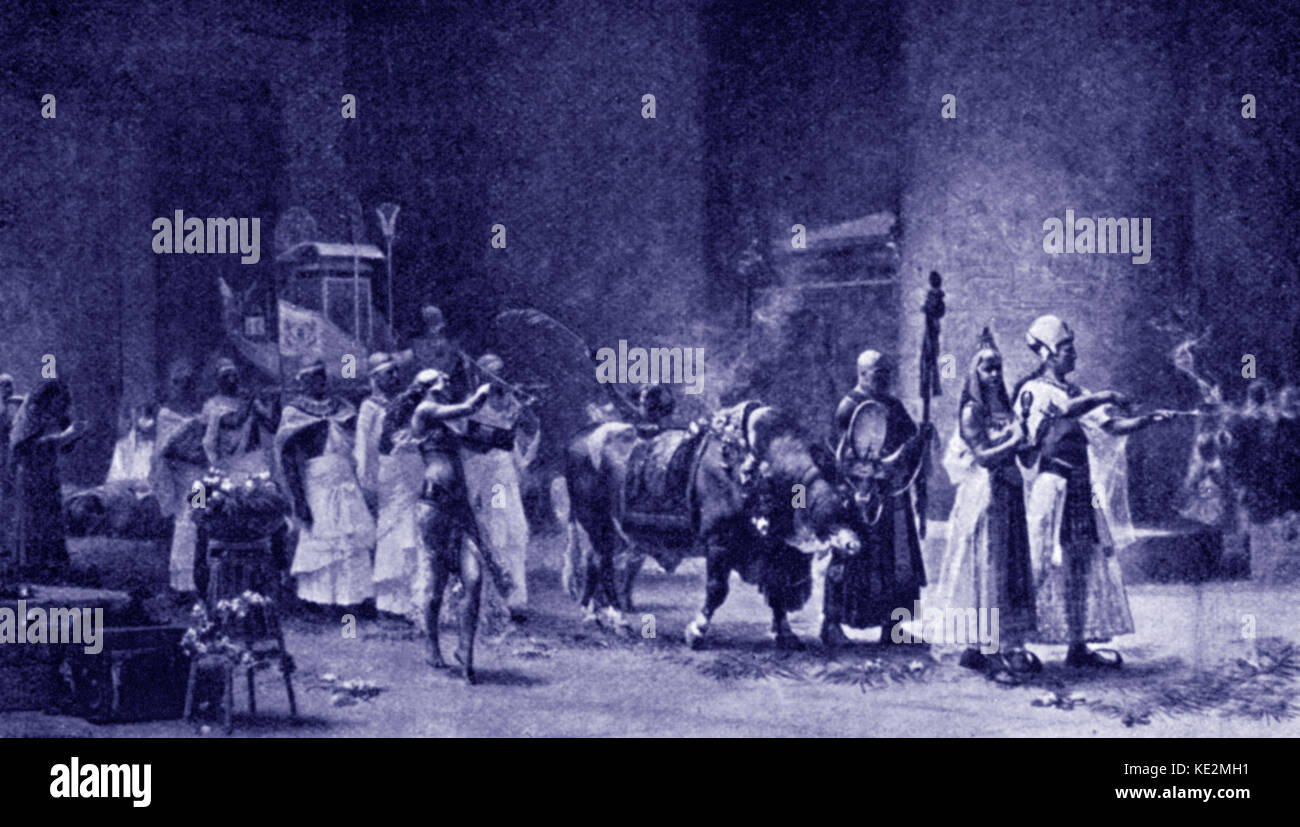 Procession d'Apis, le taureau divin de Memphis , ancienne capitale de l'Égypte. D'après une peinture de Frederick Arthur Bridgman (peintre américain, 1847 - 1928) Banque D'Images