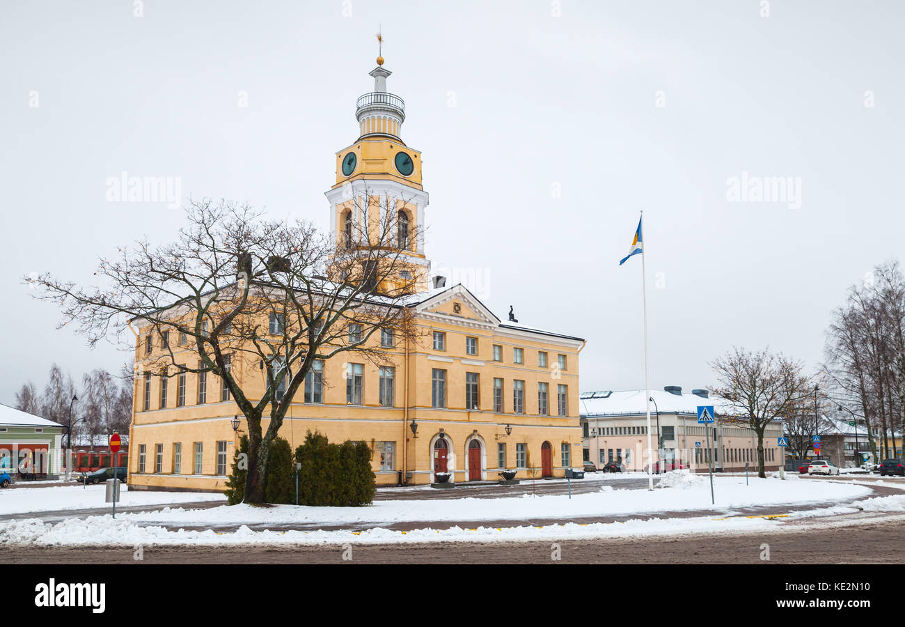 Hamina, Finlande - le 13 décembre 2014 historique : Hôtel de ville de Hamina. construit en 1798, a été rénové par Carl Ludvig engel en 1840 Banque D'Images