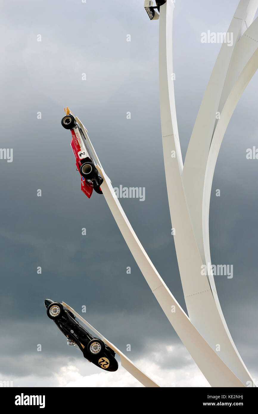 Le Bernie Ecclestone sculpture à l 2017 Goodwood Festival of Speed. Banque D'Images
