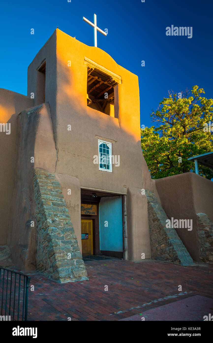 Mission San Miguel à Santa Fe, la capitale de l'état du Nouveau Mexique. Banque D'Images