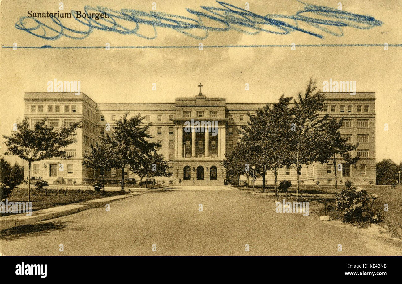 Le Sanatorium Bourget de Saint Jean de Dieu, capturé dans la photographie d'archives P748S1P2512, était un établissement de santé remarquable qui a fourni des soins médicaux, en particulier pour les personnes souffrant de troubles mentaux, au début du XXe siècle. L'image donne un aperçu de l'architecture et de la structure sociale des établissements de santé pendant cette période. Banque D'Images