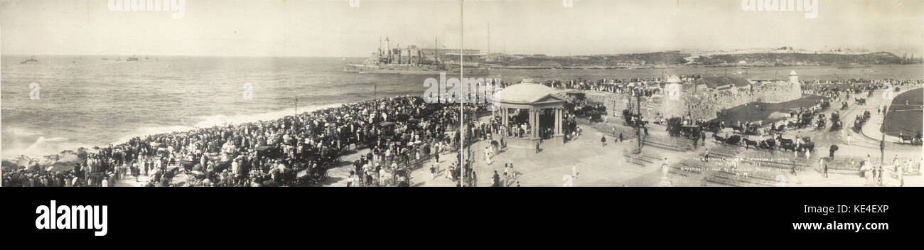 L'USS North Carolina et USS Birmingham escort USS Maine à l'ensevelissement en mer 1913 03 16 Banque D'Images