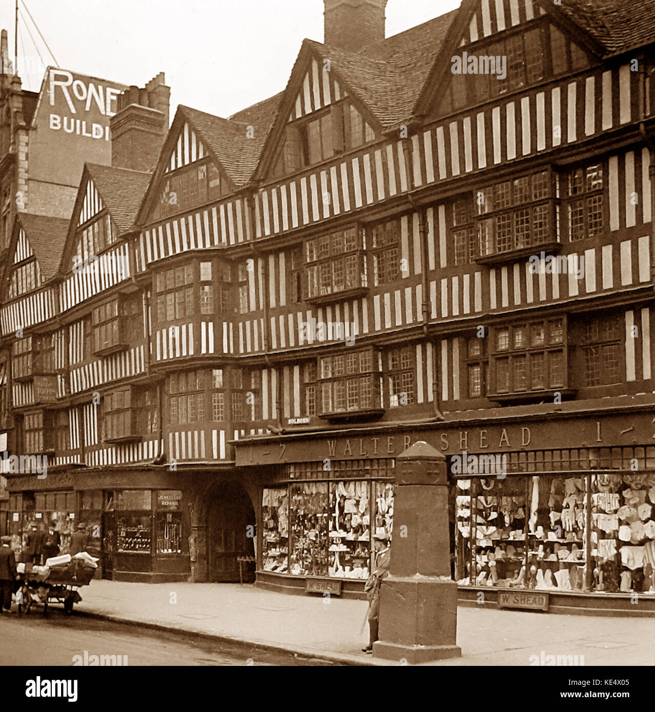 Walter Shead's shop, Holborn, Londres, début des années 1900 Banque D'Images