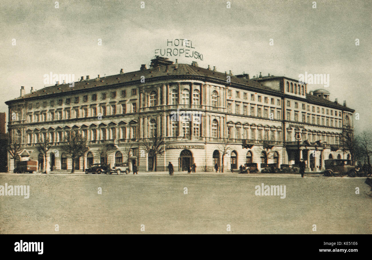 Hotel Europejski Varsovie / Europe - Hôtel à Varsovie en 1930, voitures garées à l'extérieur Banque D'Images