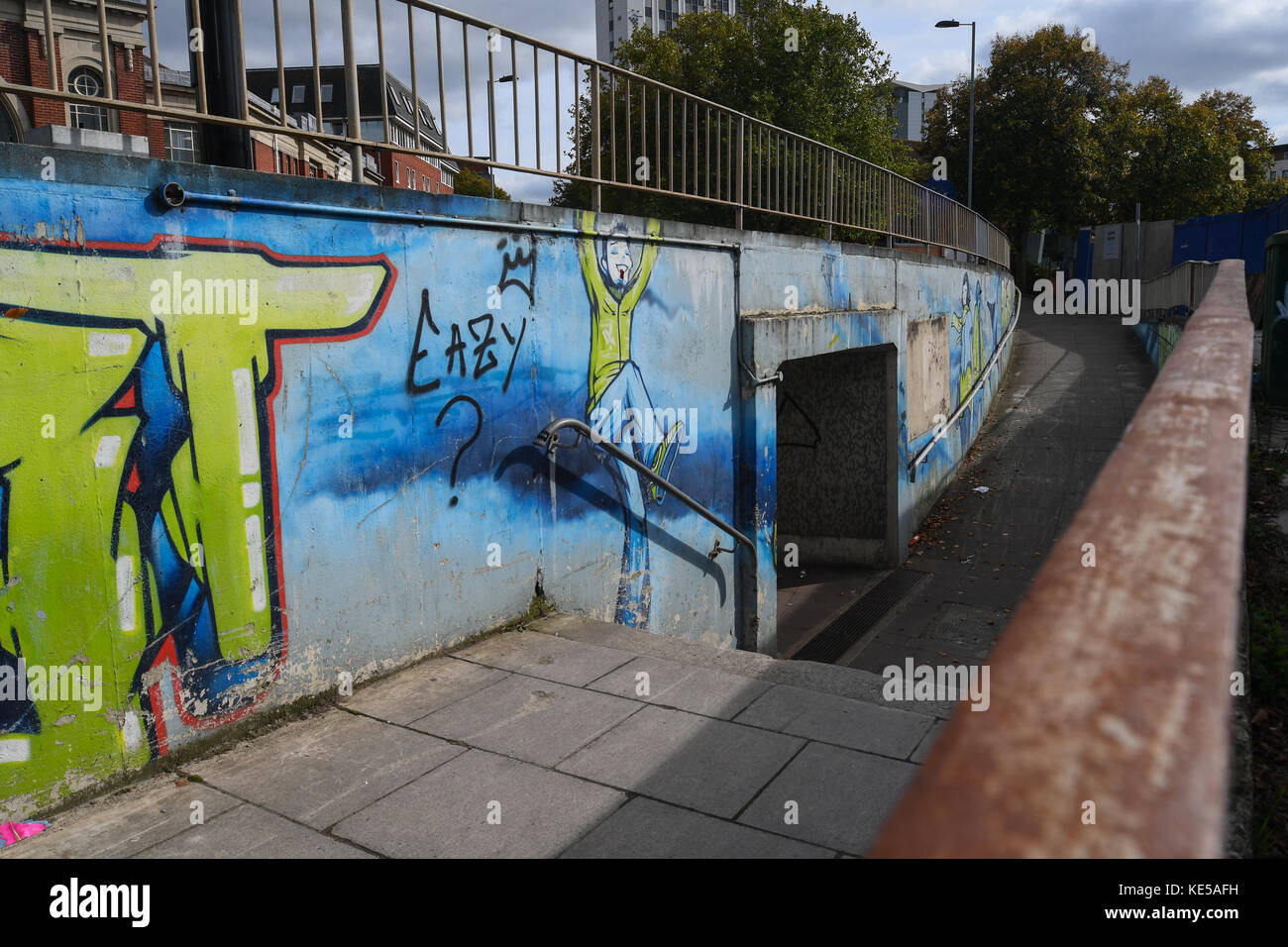 Centre-ville autour du graffiti St Marys salon de Southampton, un domaine qui est en ce moment à à la régénération. Banque D'Images