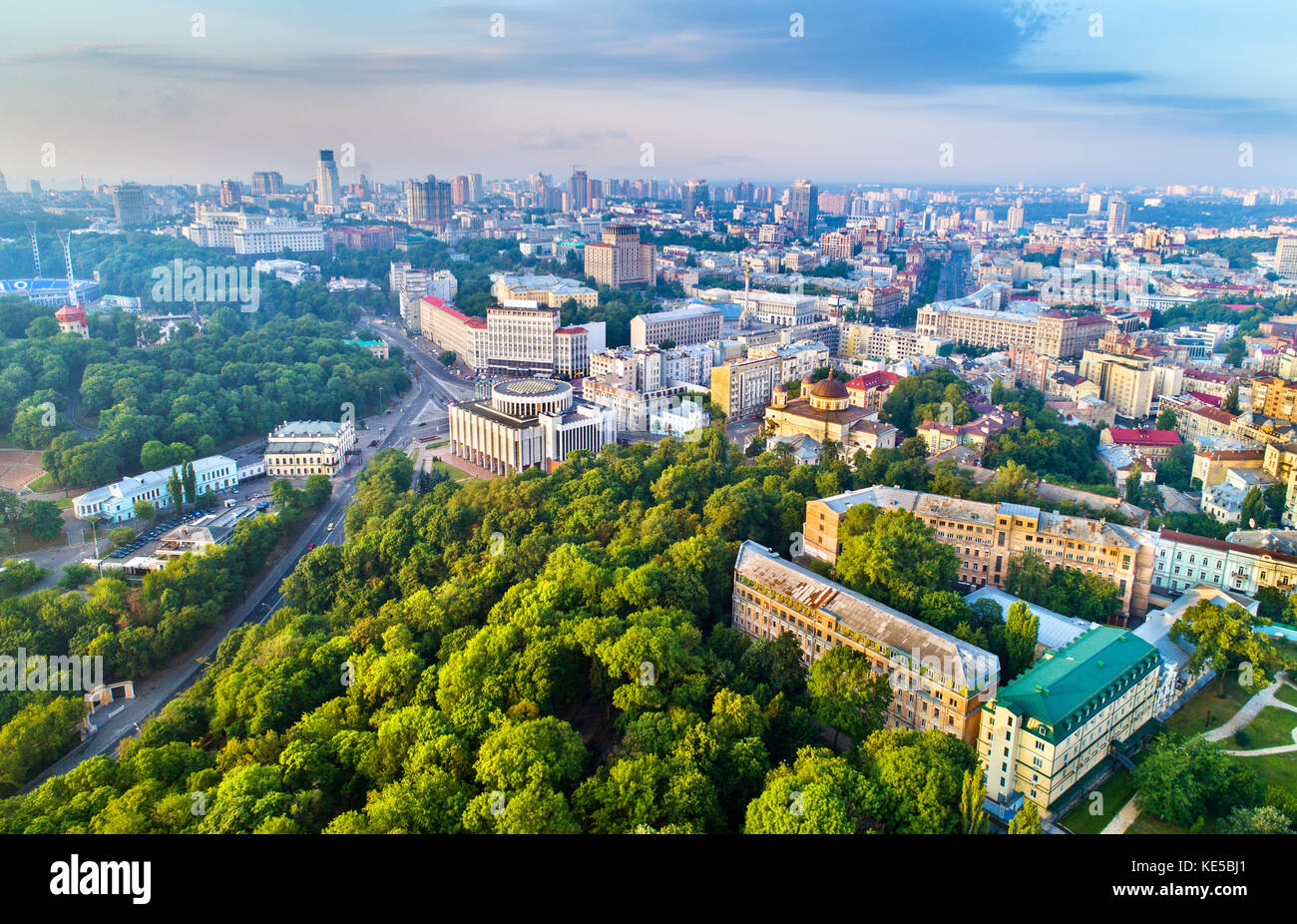 Vue aérienne de la place européenne, khreshchatyk et maison de l'Ukraine à Kiev, Ukraine Banque D'Images