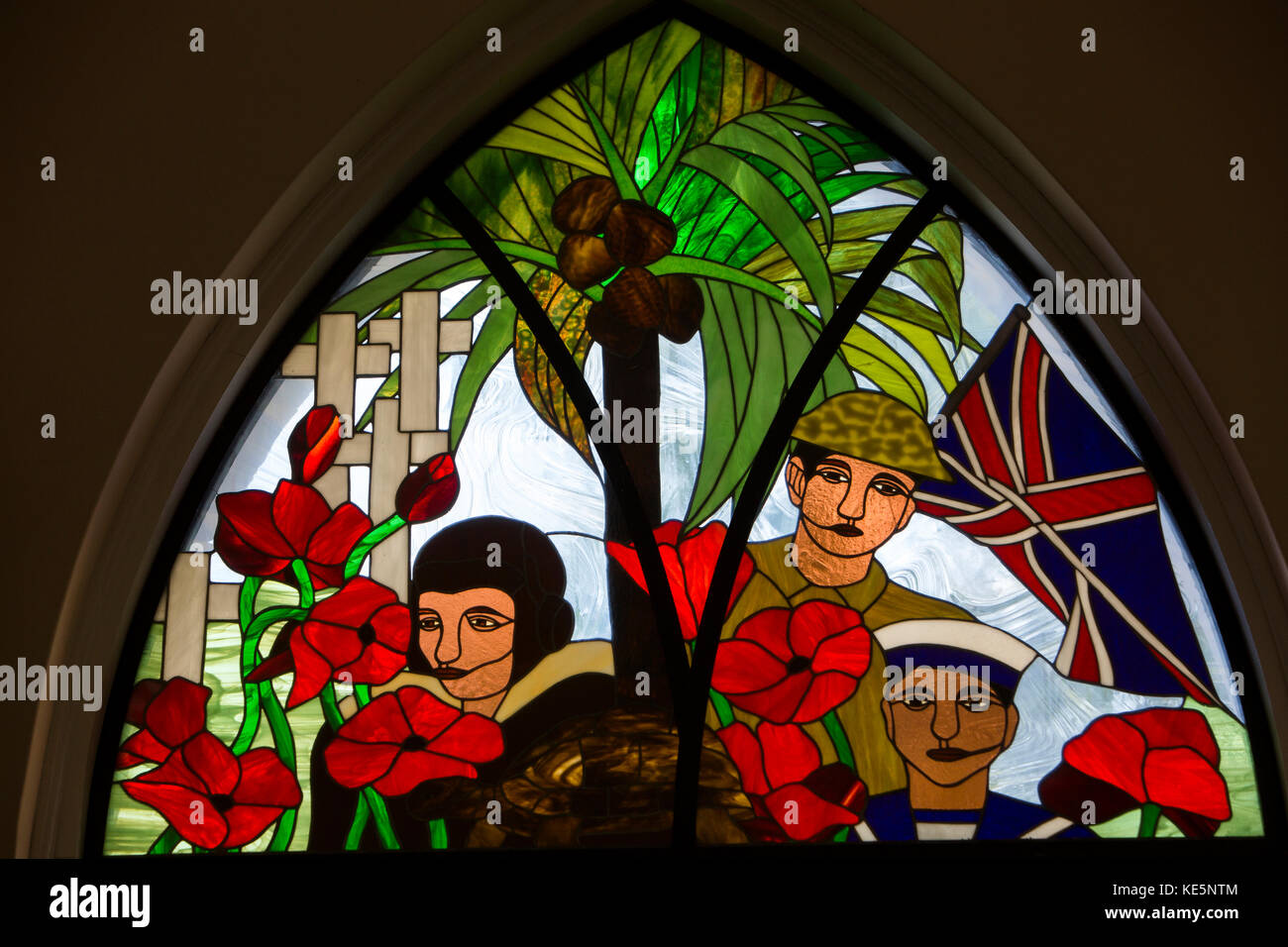 Les Seychelles, Mahe, St Paul's cathédrale anglicane de guerre morts vitrail du souvenir Banque D'Images