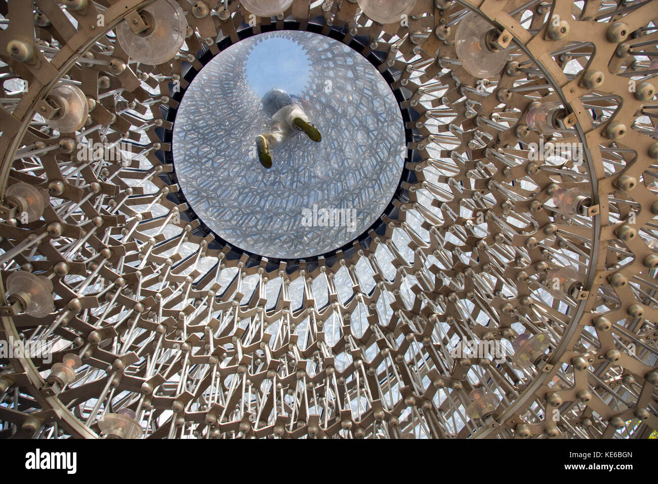 La ruche, l'expérience sensorielle à Kew Royal Botanical Gardens, Londres, conçu par Wolfgang buttress propice, uk pavilion at Expo Milan 2015. Banque D'Images