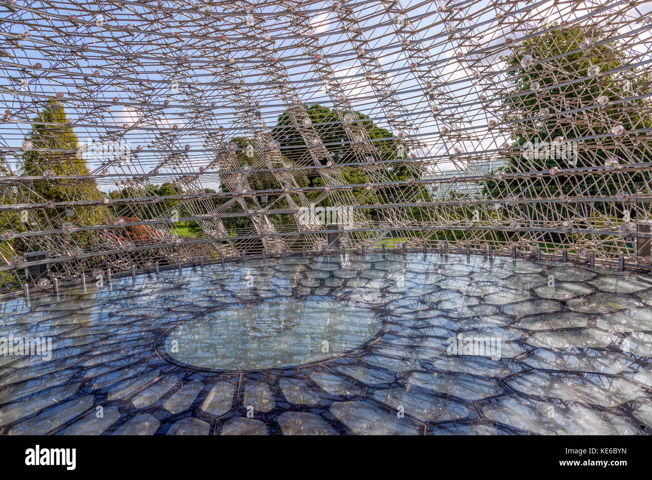 La ruche, l'expérience sensorielle à Kew Royal Botanical Gardens, Londres, conçu par Wolfgang buttress propice, uk pavilion at Expo Milan 2015. Banque D'Images