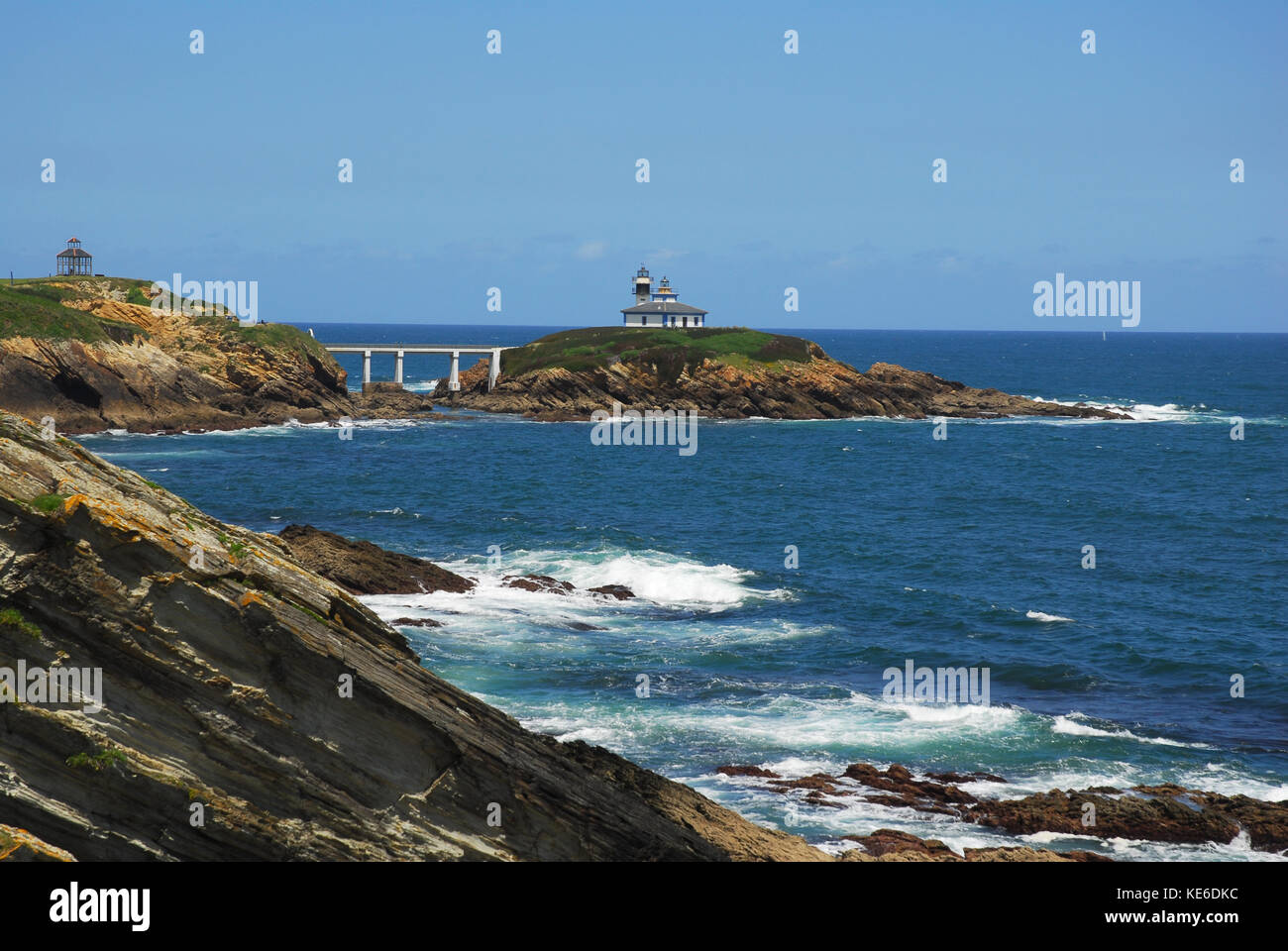 Espagne, Galice, province de Lugo, Ribadeo, côte près de Ribadeo, Faro de Ila Pancha, Phare Banque D'Images