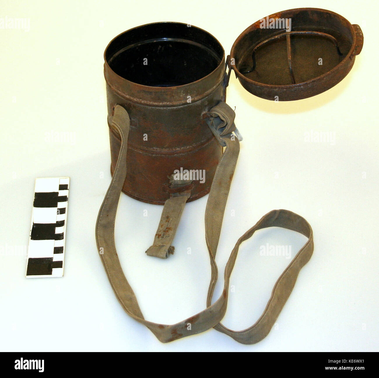 La Première Guerre mondiale modèle allemand 1915 Gummimaske Transporteur masque à gaz Banque D'Images