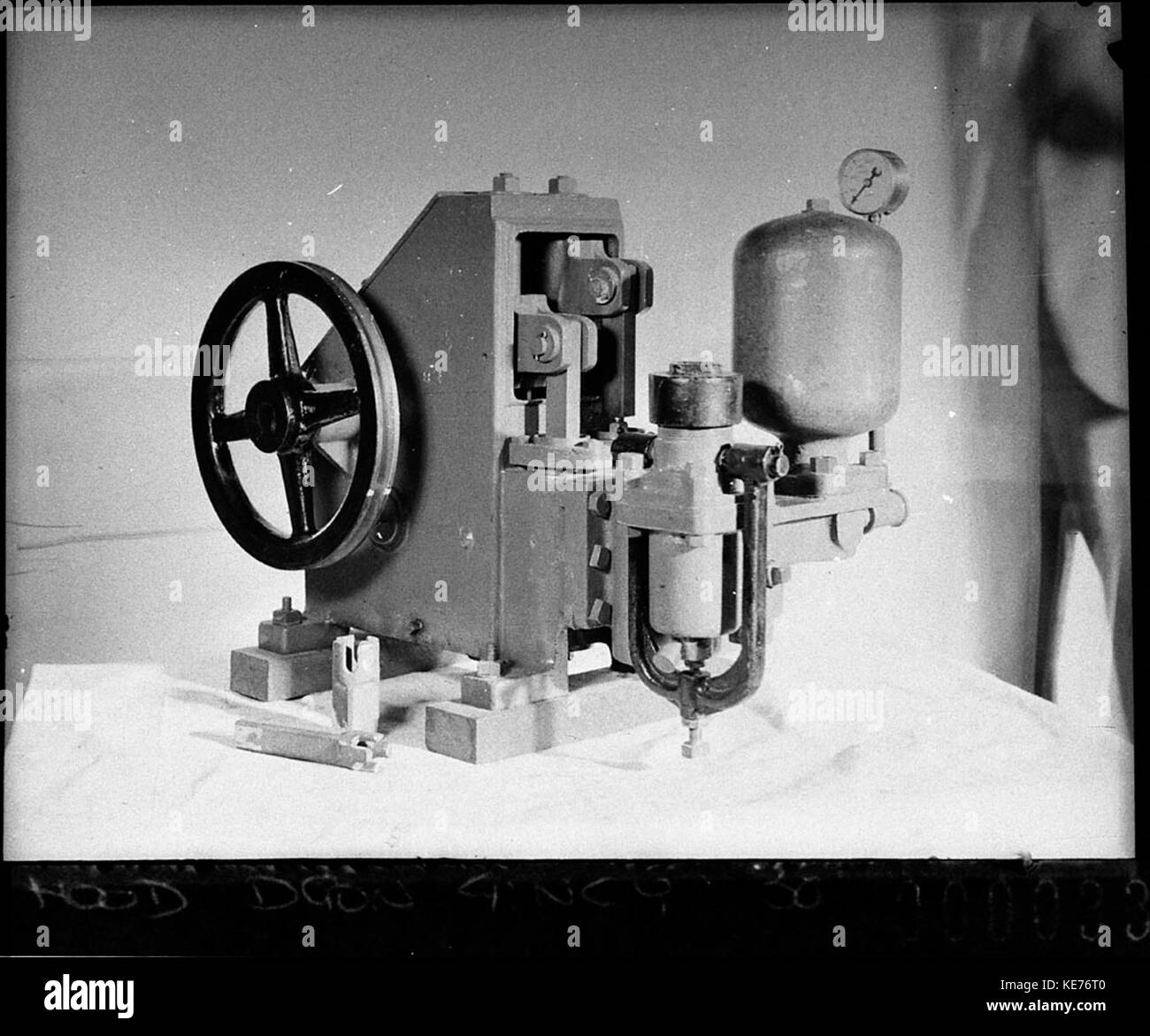 11786 Un gros plan d'une pompe hydraulique pour MoffatVirtue AnivittiSchey Machines Ltd Banque D'Images