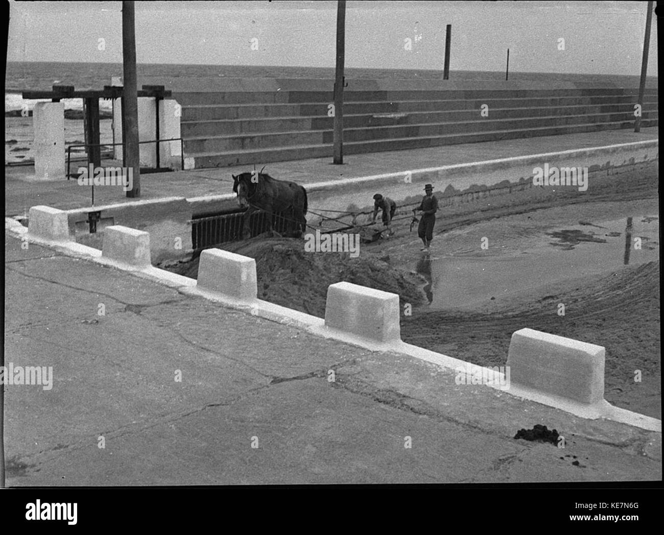 32243 Sand Ocean Baths Banque D'Images