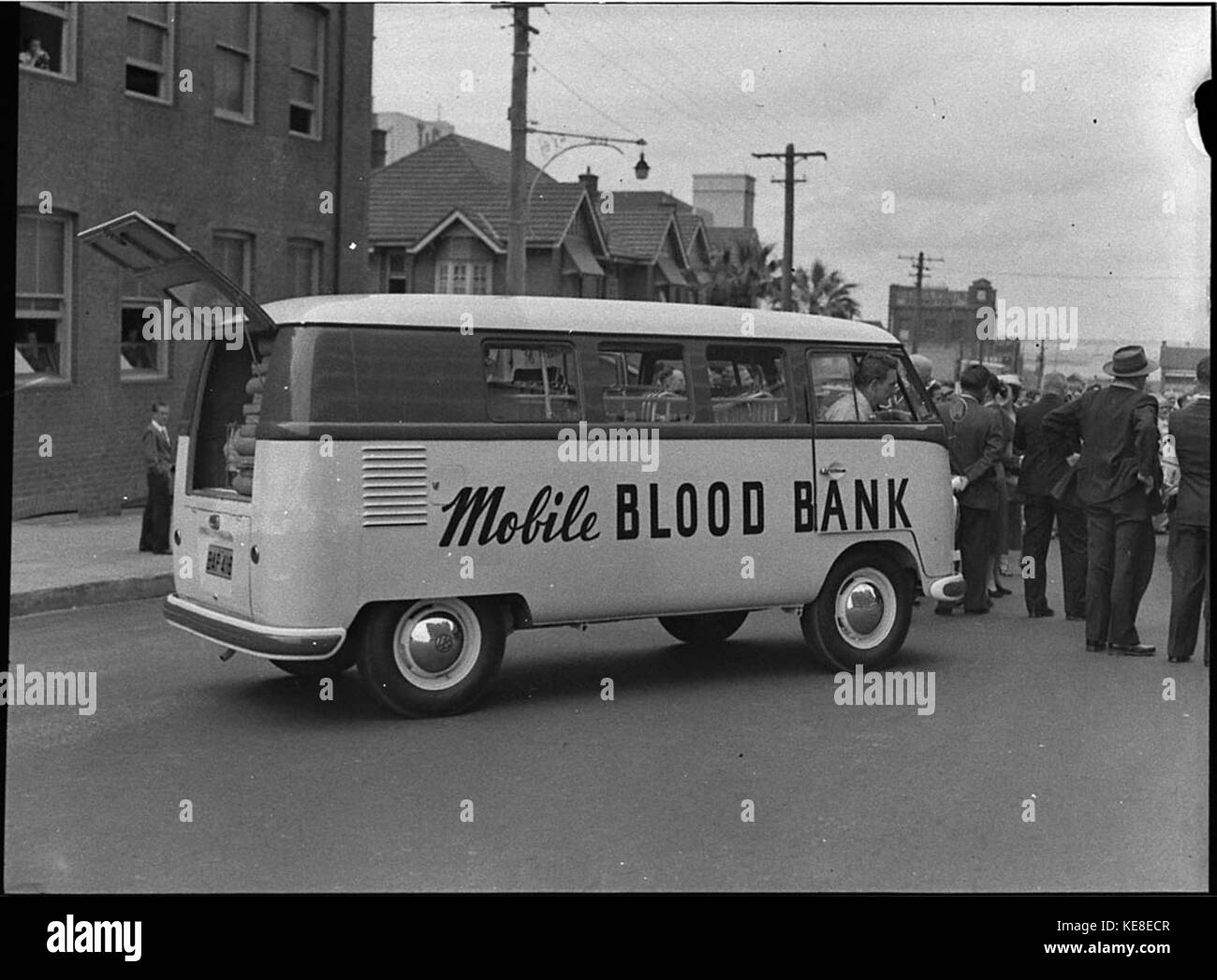 37775 Banque de sang mobile mis en service par Lord Maire de Newcastle Alderman McDougall Banque D'Images