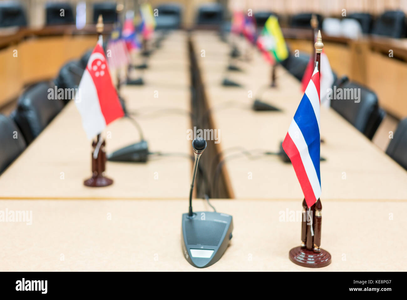 Voir des drapeaux nationaux des pays de l'Asie du sud-est ; Brunéi Darussalam, Myanmar, Cambodge, Indonésie, Laos, Malaisie, Philippines, Singapour, Thaïlande, Banque D'Images