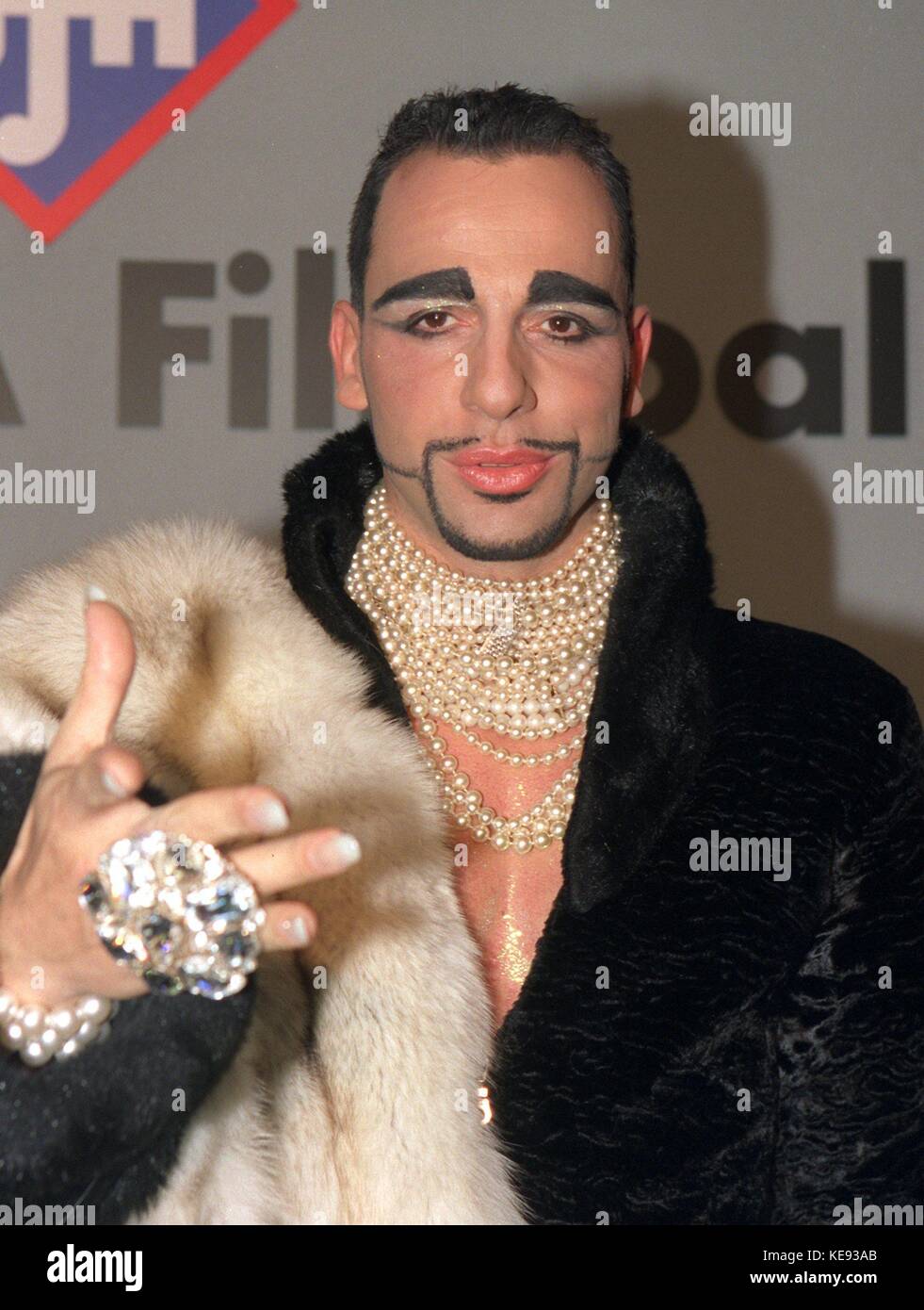 Le créateur de mode allemand Harald Glööckler au Festival du film d'Ufa le 11 décembre 1999 à Neuss (Rhénanie du Nord Westphalie, Allemagne). | utilisation dans le monde entier Banque D'Images