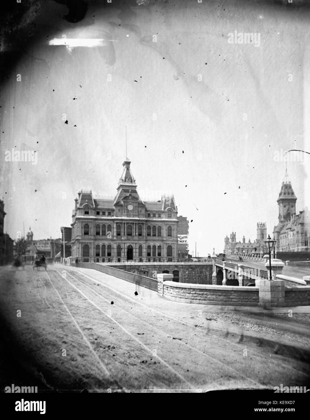 Ottawa Bureau de poste pont des Sapeurs et de Dufferin Bridge Banque D'Images