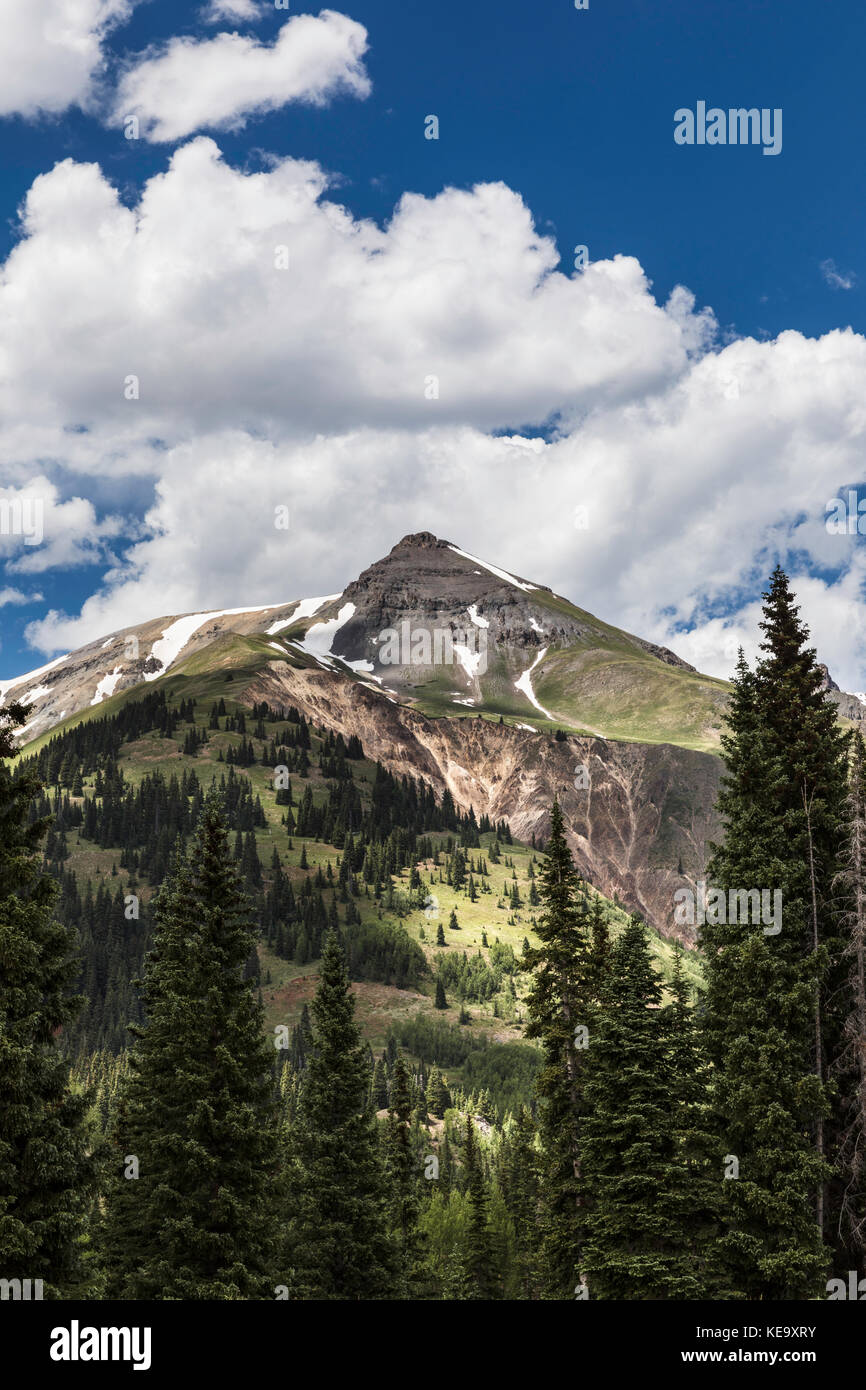 Photo générique des Rocheuses en été, comté d'Ouray, Colorado, États-Unis Banque D'Images