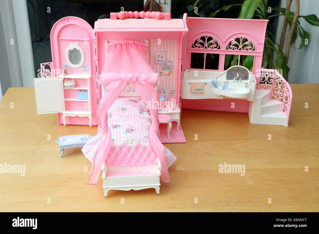Barbie Maison rose Pliable valise chambre + salle de bain