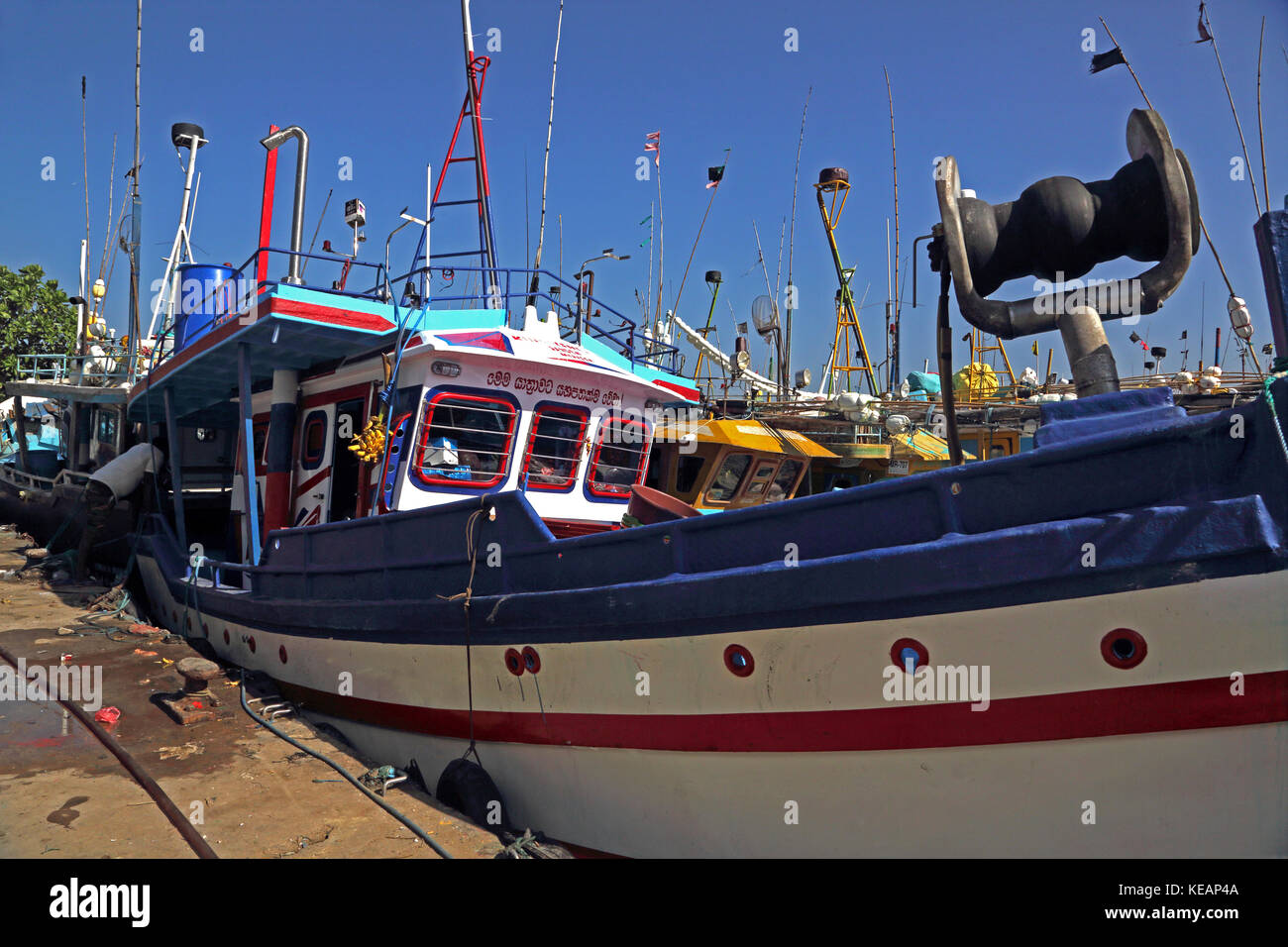 Le port de pêche de Mirissa Département du bateau de pêche Sri Lanka Banque D'Images