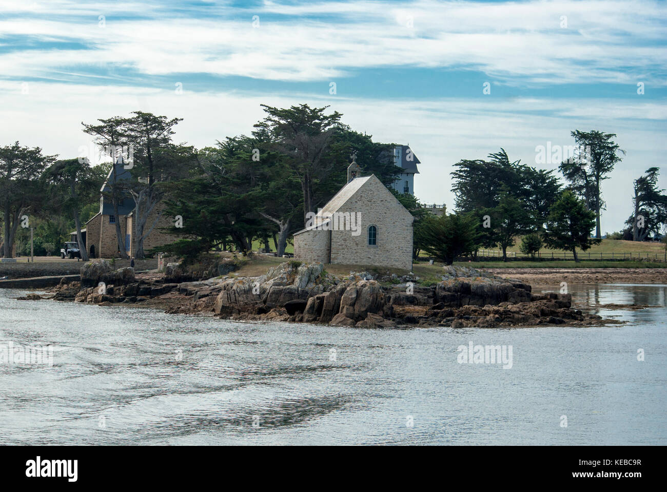 Chapelle sur l'ile de boedic, golfe du Morbihan, Bretagne, Bretagne, France Banque D'Images