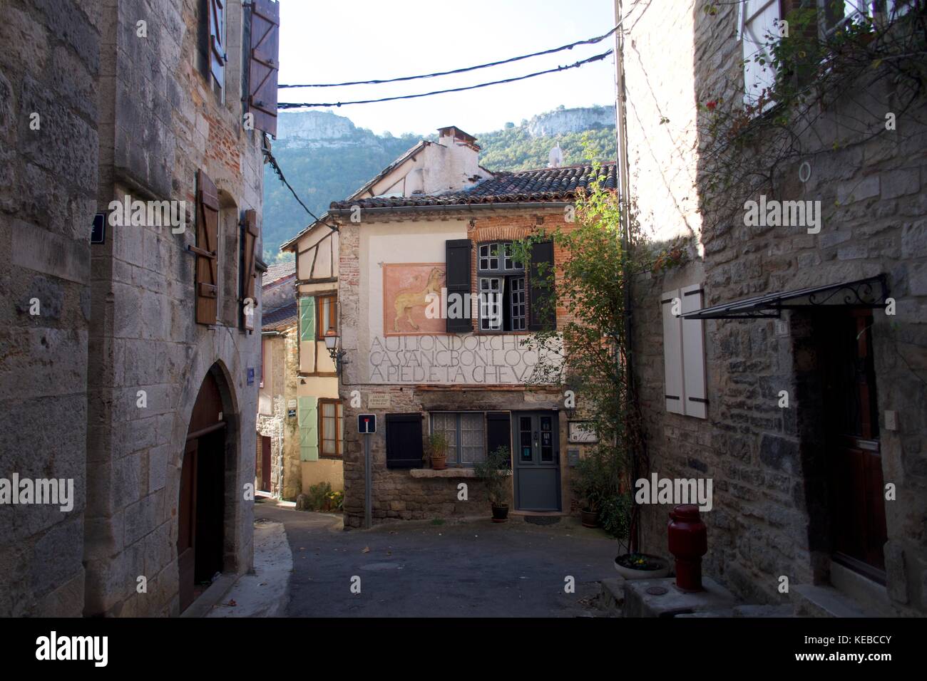 Restaurant rustique de l'extérieur, saint-antonin noble-val, france Banque D'Images