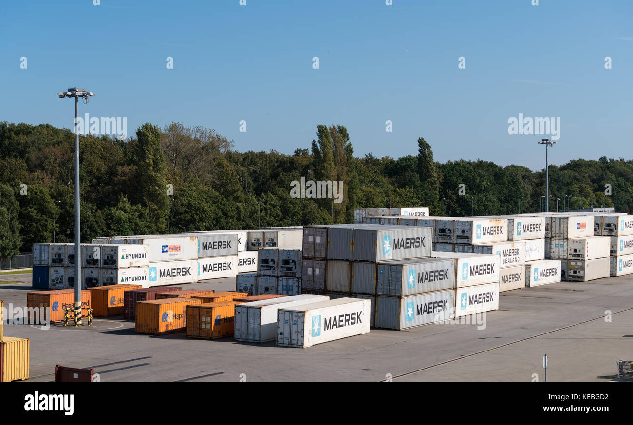 Conteneurs maritime Maersk à Gdansk, Pologne Banque D'Images