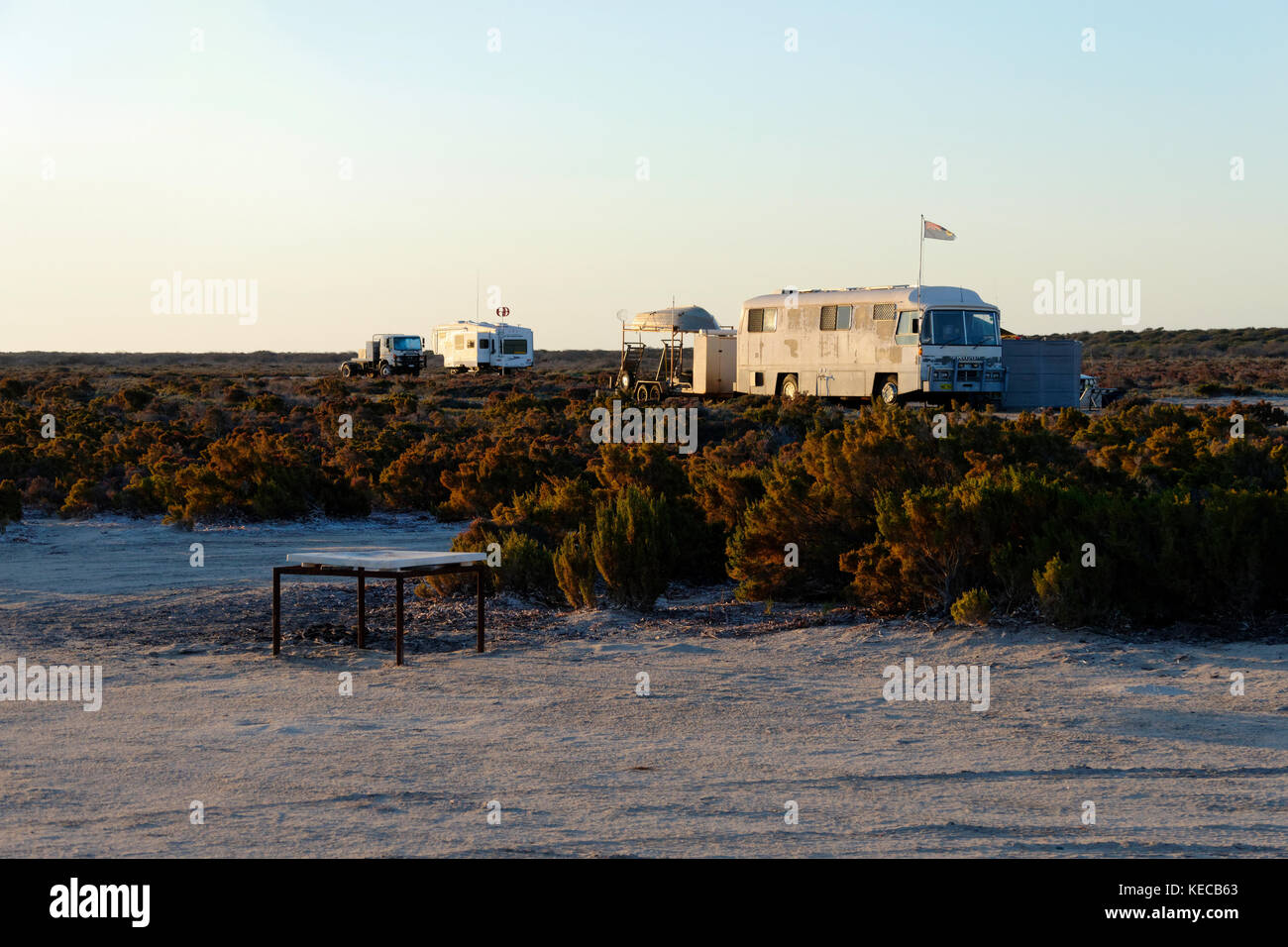 Mobile Homes camping au Bush Bay, la Gascoyne, Australie occidentale Banque D'Images Mobile Homes camping au Bush Bay, la Gascoyne, Australie occidentale Banque D'Images