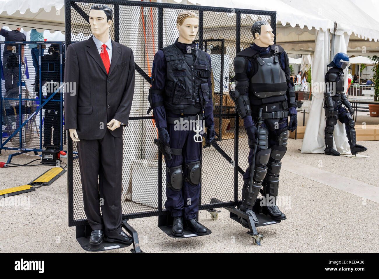 Lisbonne Portugal,Baixa Pombalina,Terreiro do Paco,Praca do Comercio,Commerce Square,plaza,police,police,police,matériel,exposition collectio Banque D'Images