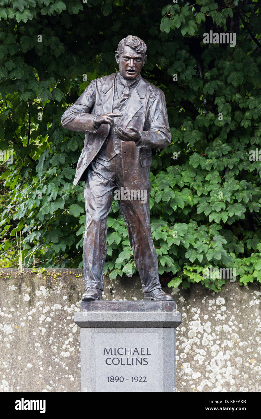 Statue de Michael Collins, 18901922, soldat irlandais et homme politique, à Clonakilty, Cork