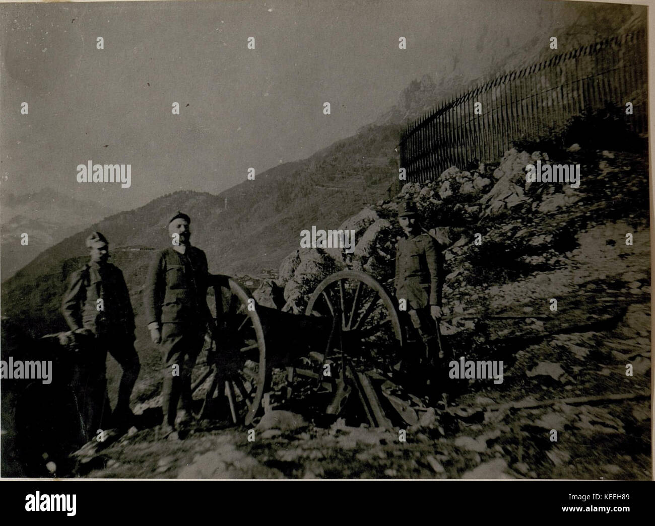 Panzerwerk Venas Porte Tal 7.5cm Feldkanone gesprengt. BildID (15512560) Banque D'Images