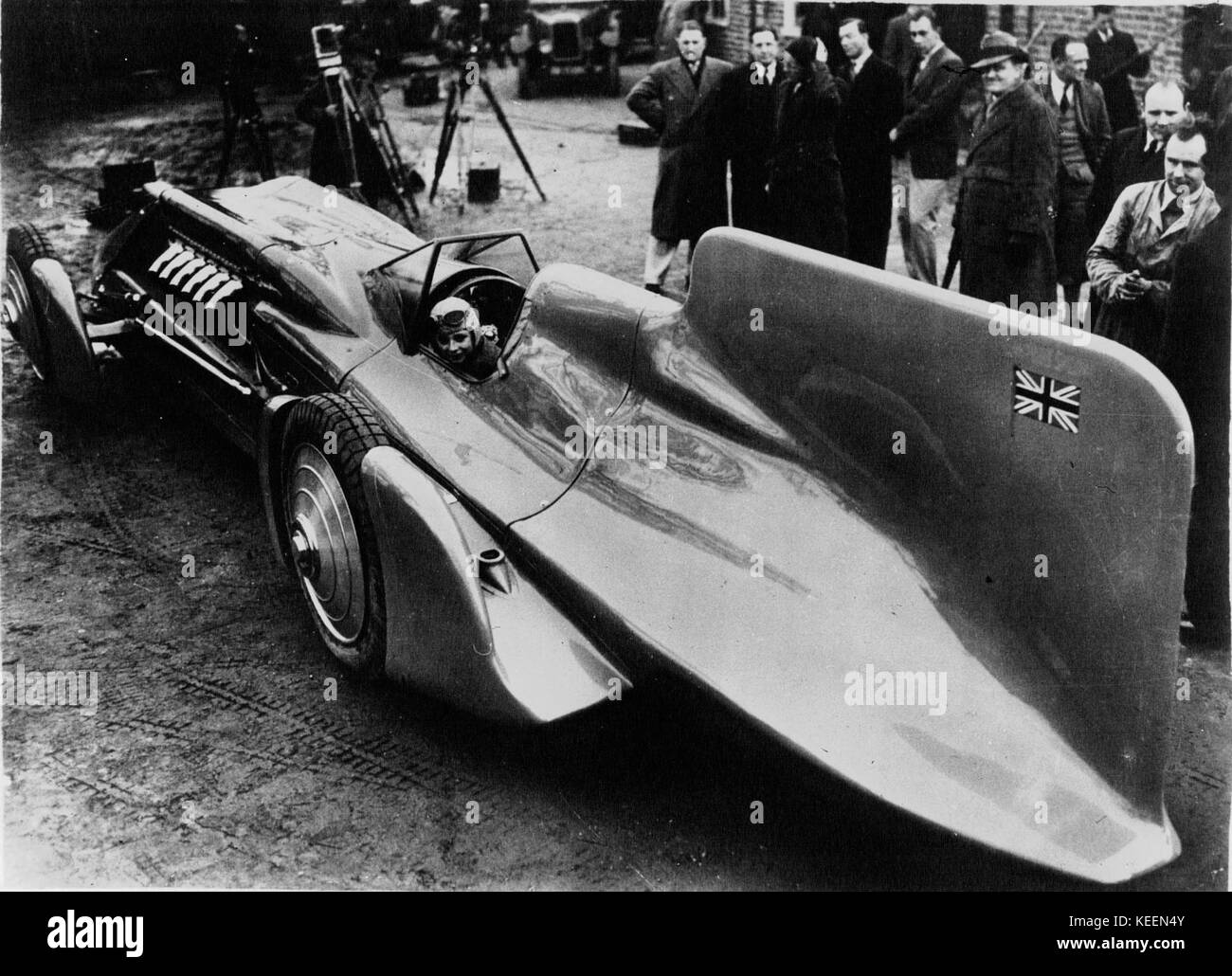 Le petit Donald Campbell, fils de Sir Malcolm Campbell in a new Blue Bird 1933 Banque D'Images