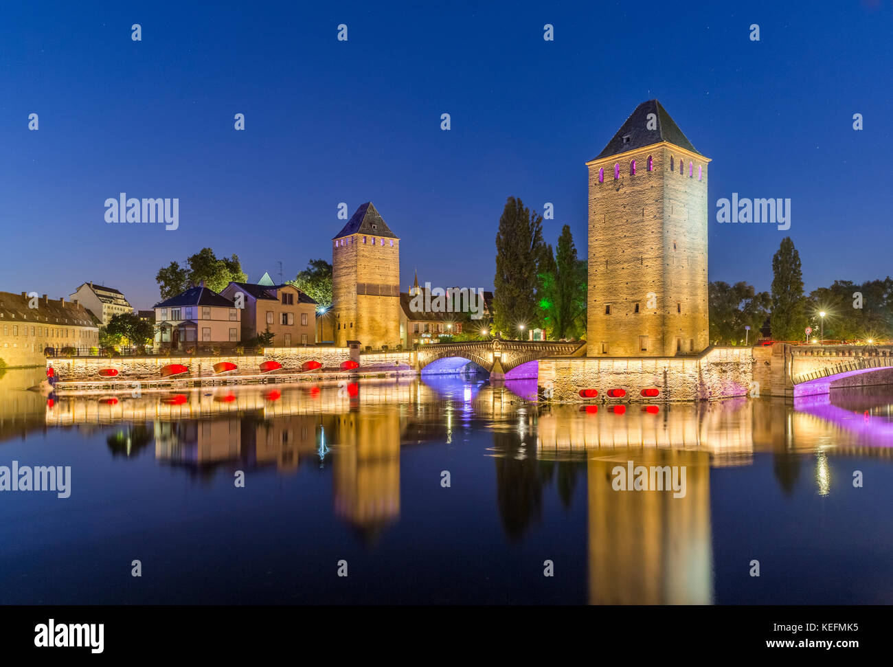 Soirée panorama de Strasbourg, le pont médiéval ponts couverts Banque D'Images