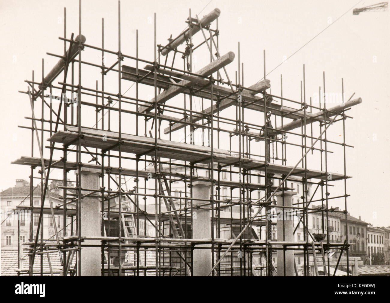 Les activités de construction à Milan (1939) près de Porta Ticinese Banque D'Images